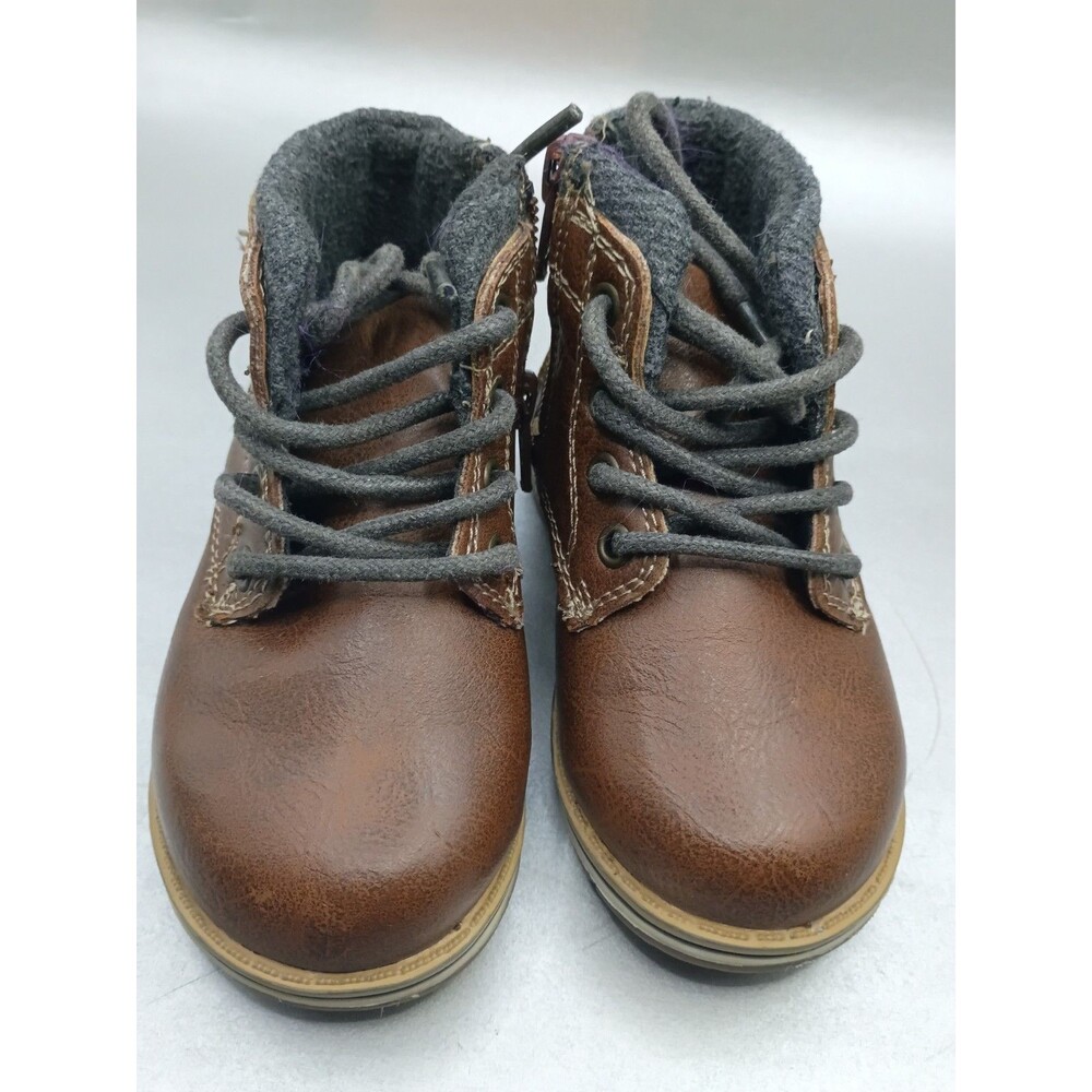 Jumping Beans boys' brown faux leather ankle boots featuring a fur lining